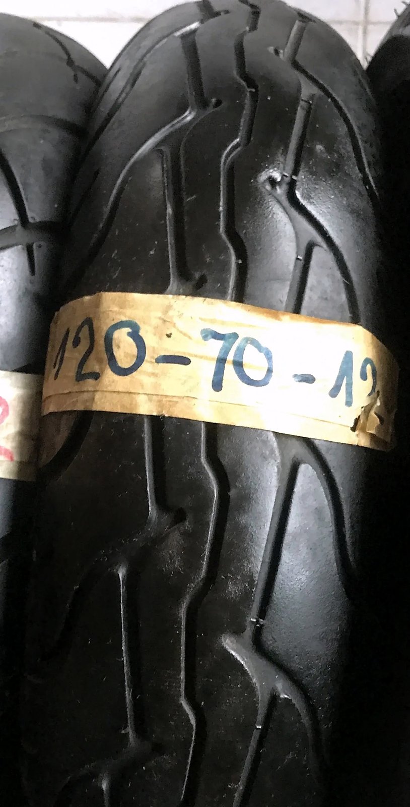 Pirelli 120/70-12 polovna guma
