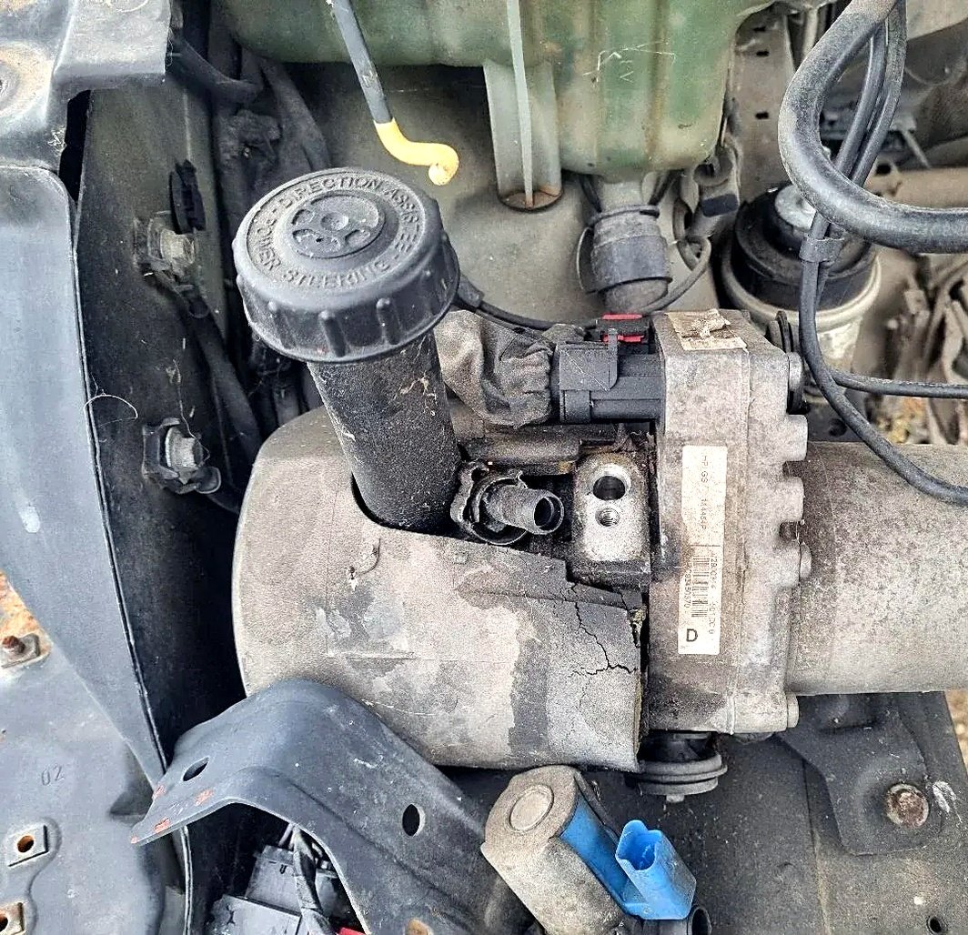Servo pumpa Peugeot 407