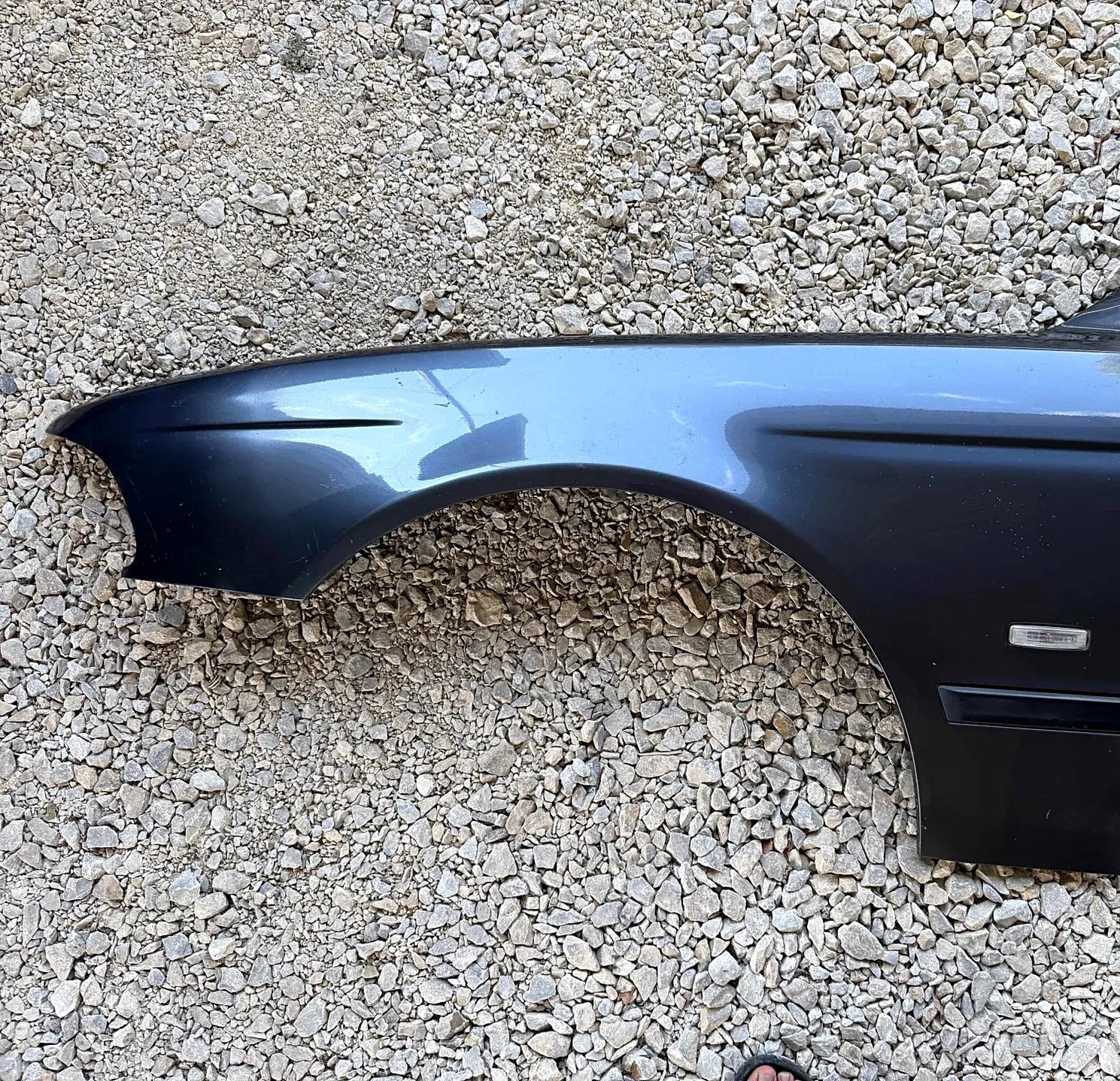 Prednji levi blatobran BMW E39