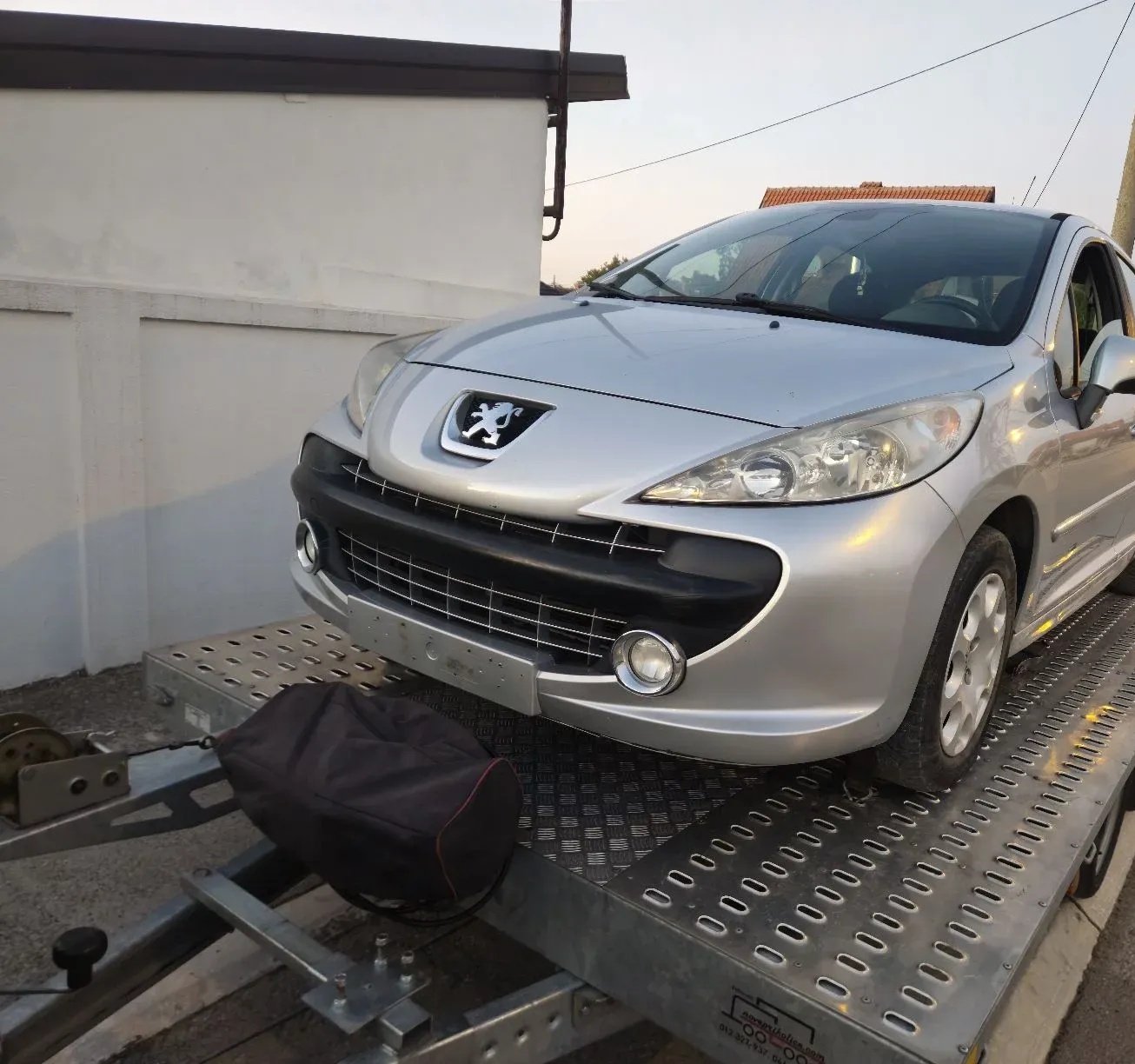 Peugeot 207 vozačka vrata