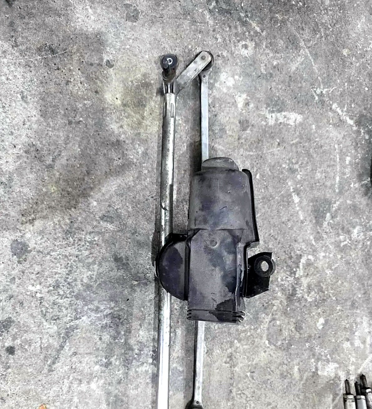 Wiper linkage Fiat Doblo 2008
