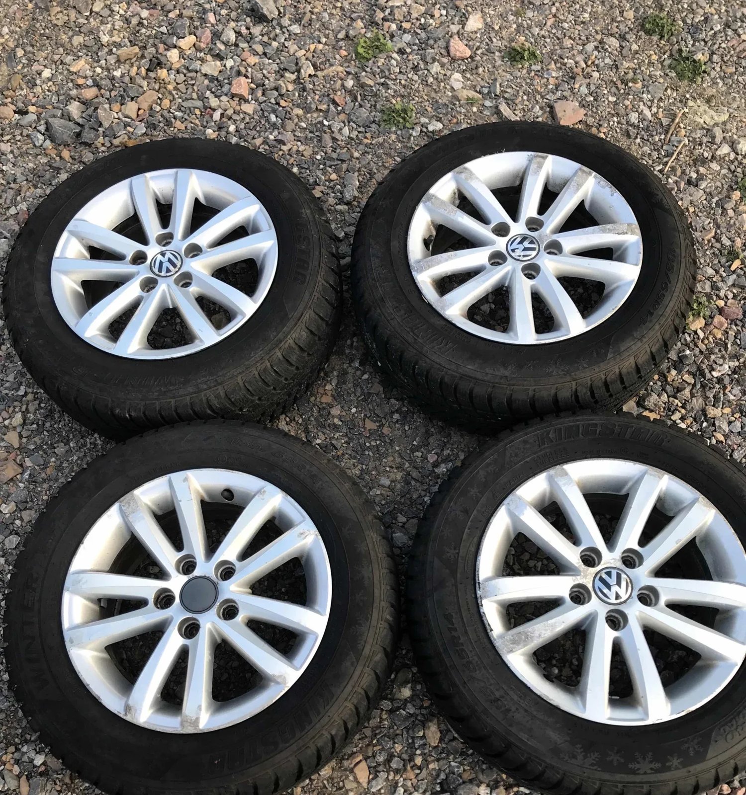 Alloy wheels set 5x100 with winter tyres