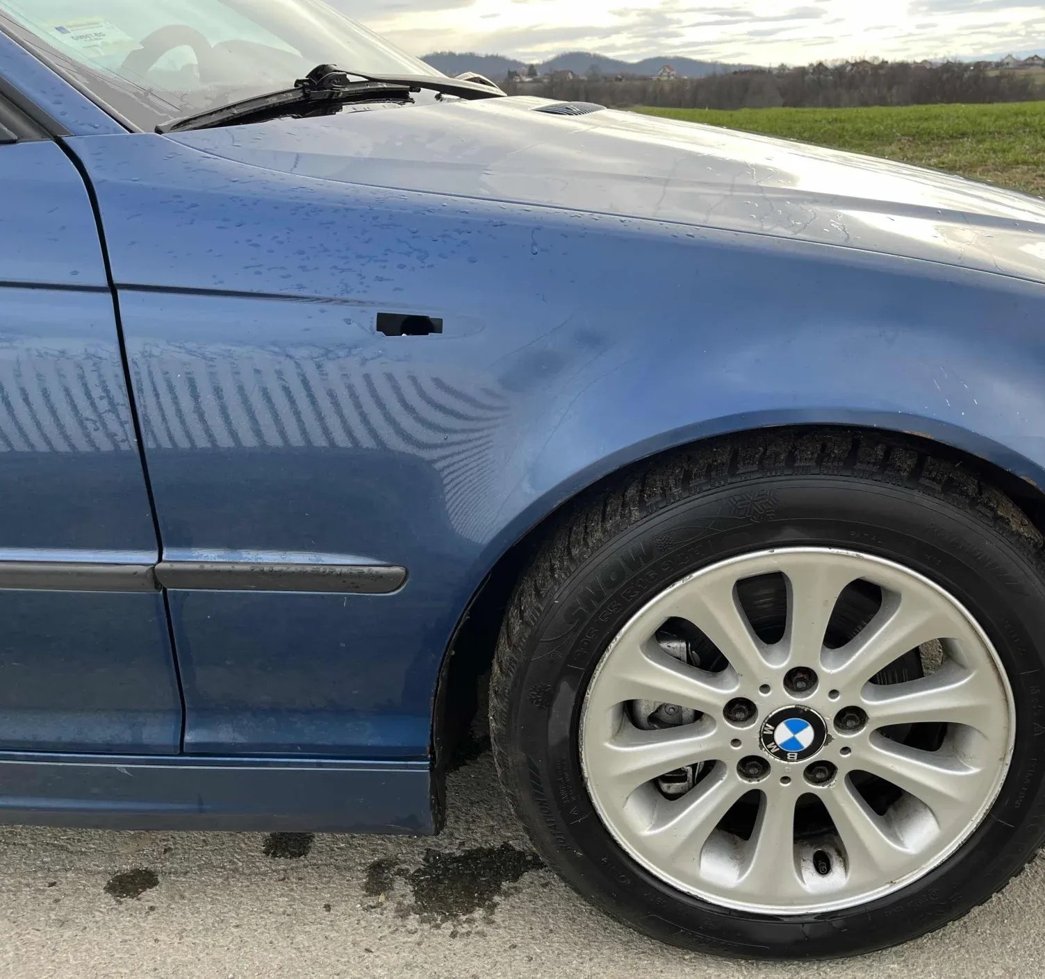 Prednje desno krilo BMW E46