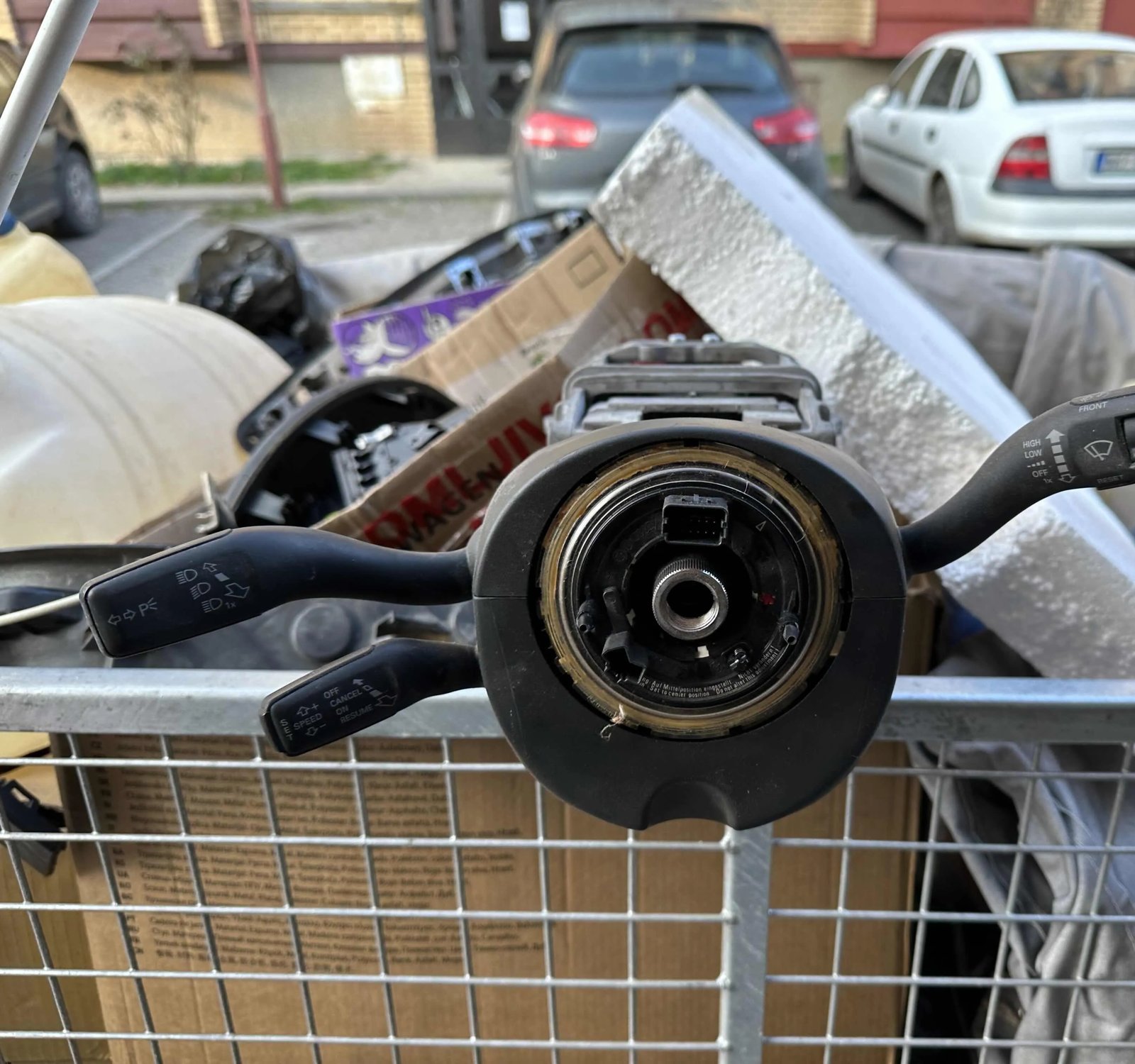 Donja brava Audi A6 4F 4F0905852F