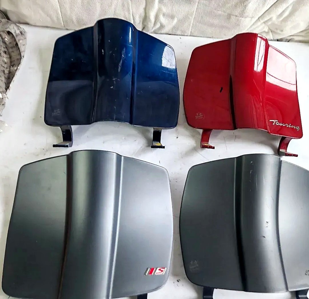 Front storage compartment door Vespa Primavera Sprint 673618