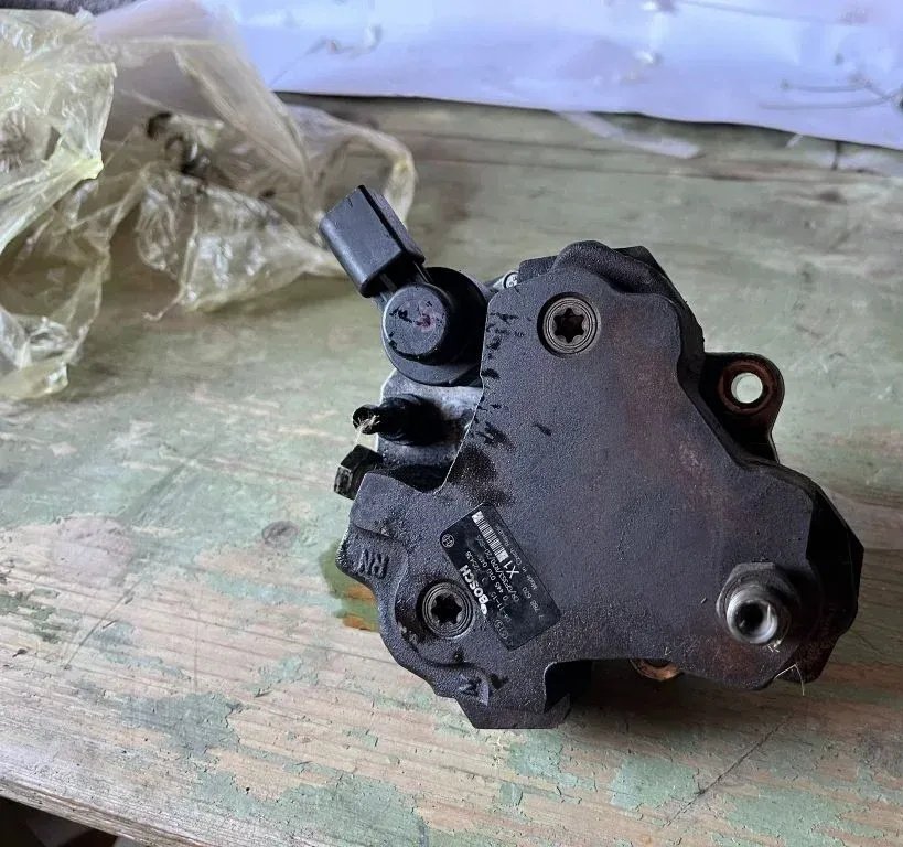 Pumpa goriva BMW E46 318d