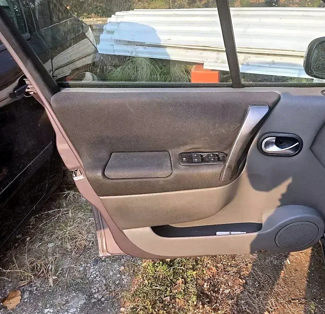 Renault Scenic 2 rear door trim panels (pair)