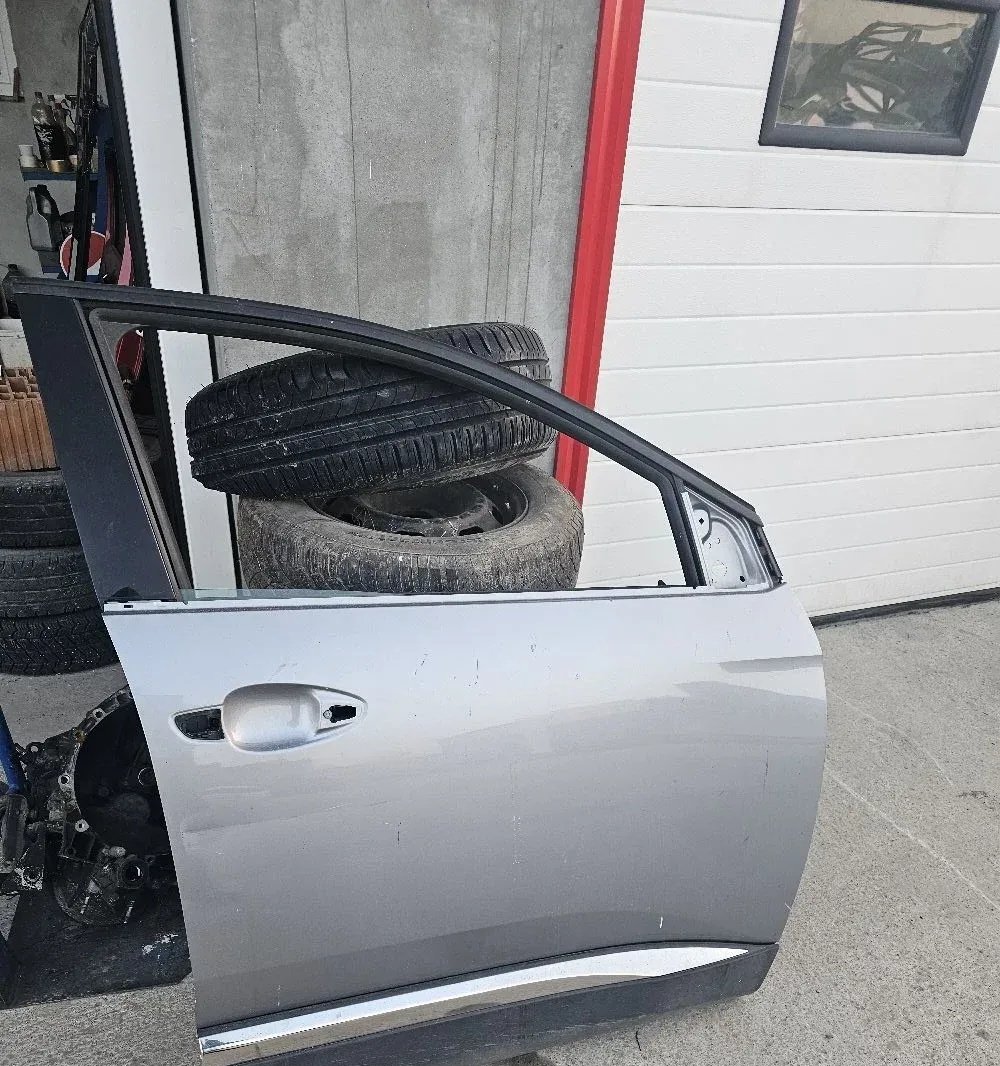 Front right door Peugeot 3008 5008