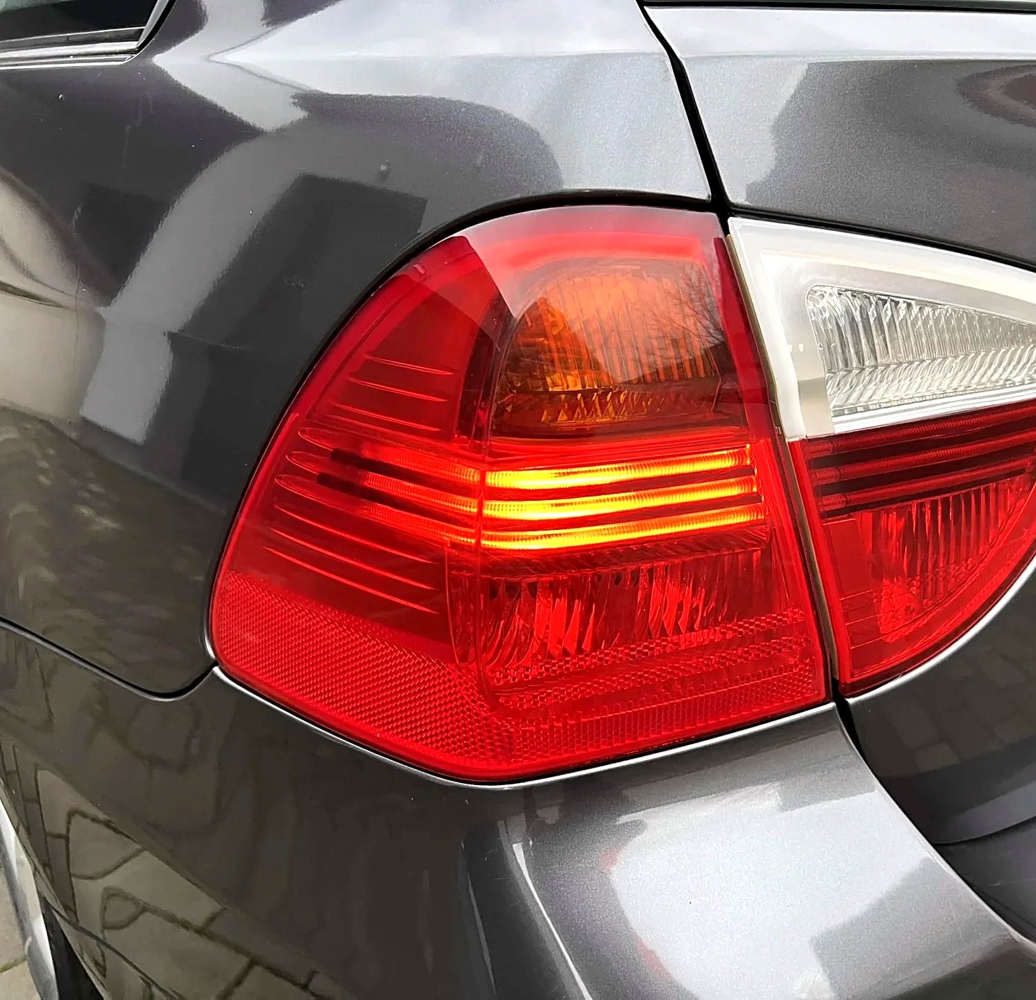Rear left passenger side outer and inner tail light BMW E91