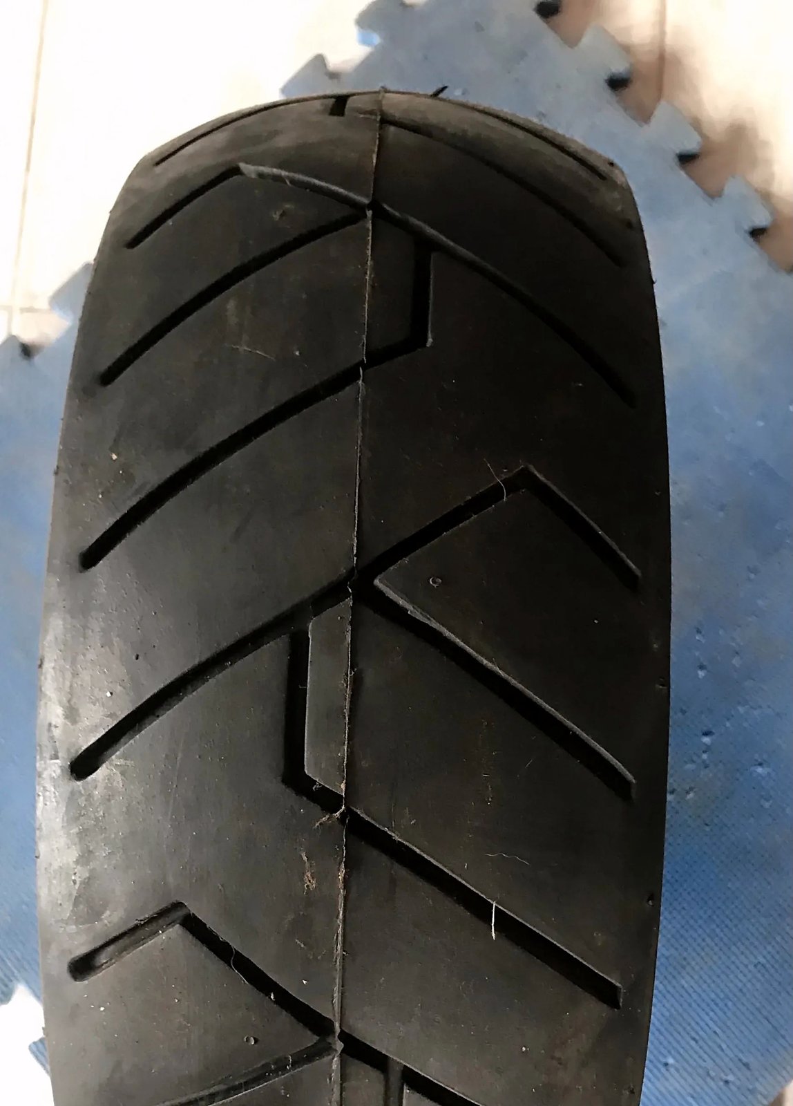 Vee Rubber 120/70-12 scooter tyre