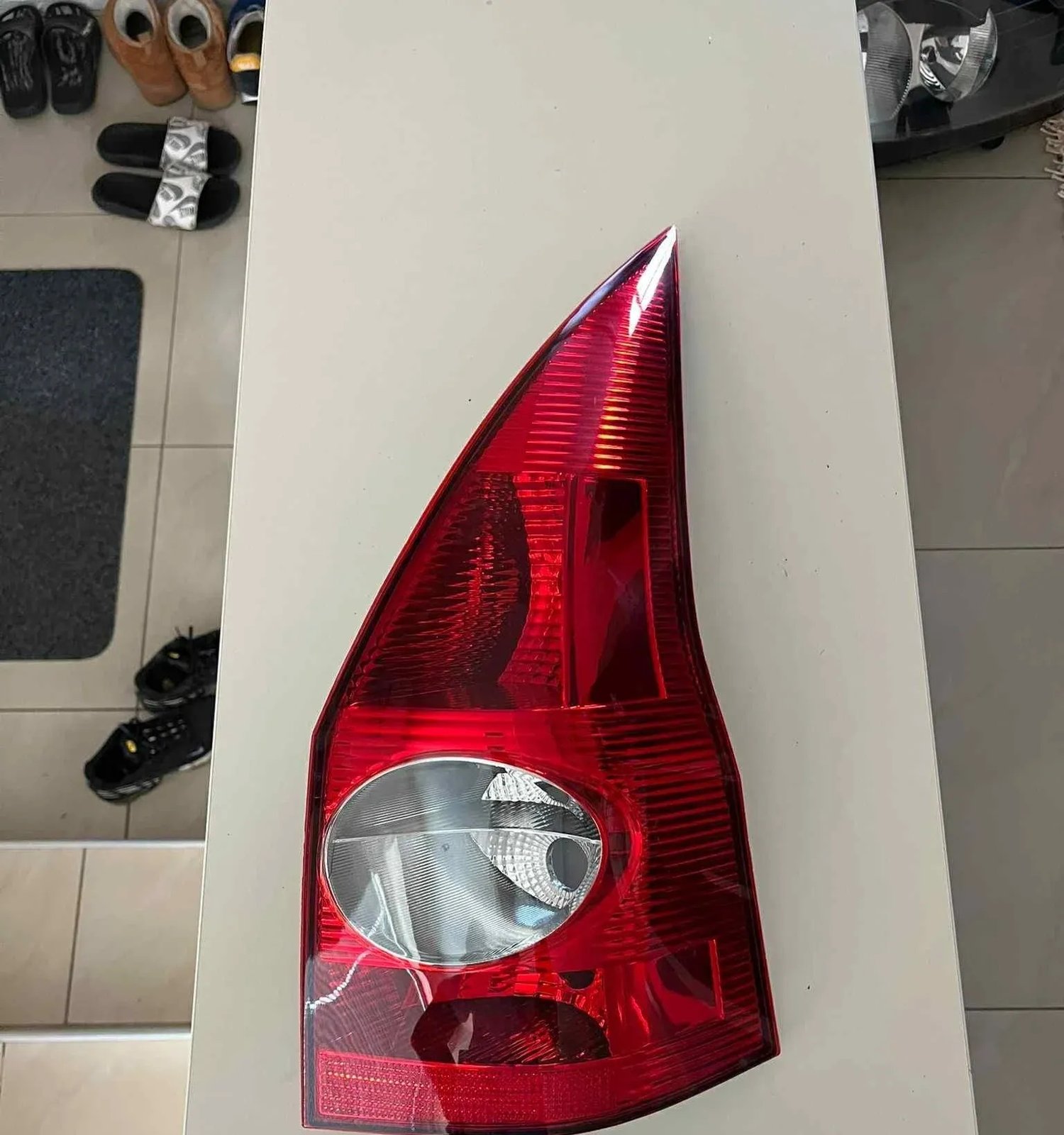 Far Renault Megane 02-010