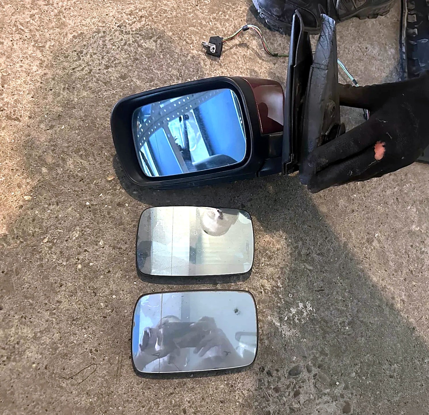 BMW E39 mirror glass